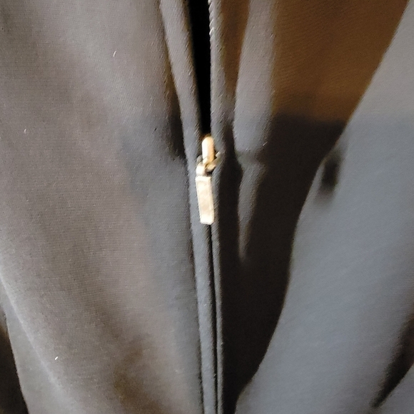 Jones Wear size 10 slacks and jacket. Black - Picture 5 of 15